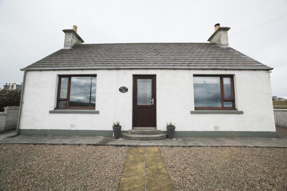 Road End Cottage Port of Ness Exterior foto